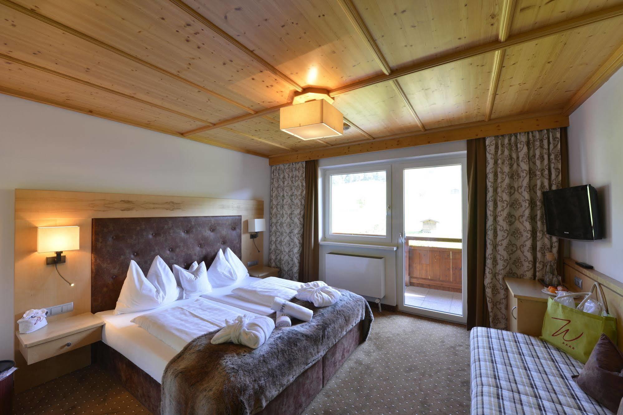 Hotel & Alpin Lodge Der Wastlhof Niederau Εξωτερικό φωτογραφία